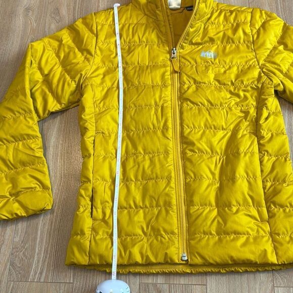 REI Co-op 650 down jacket yellow youth size 10-12 - Picture 5 of 8